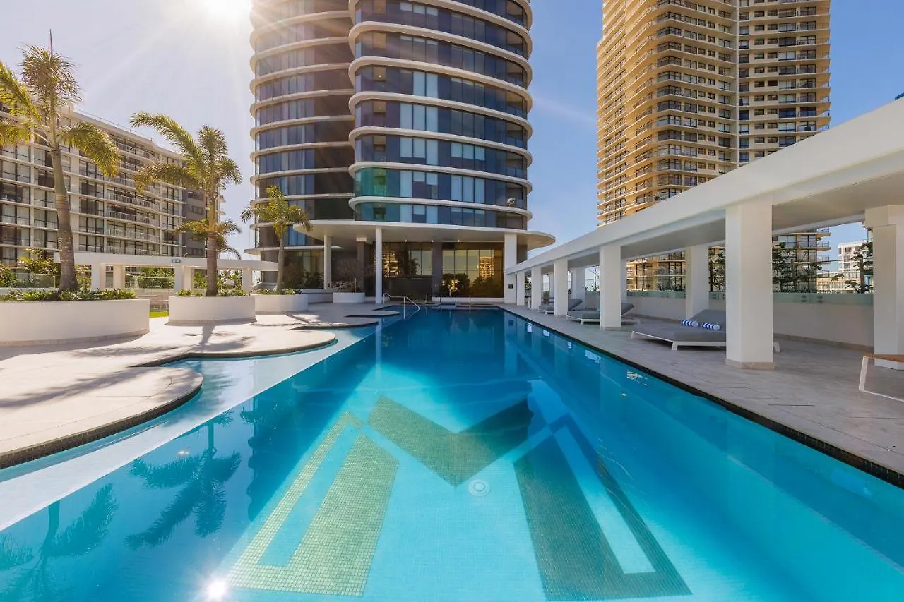 Meriton Suites Surfers Paradise Gold Coast 5*,