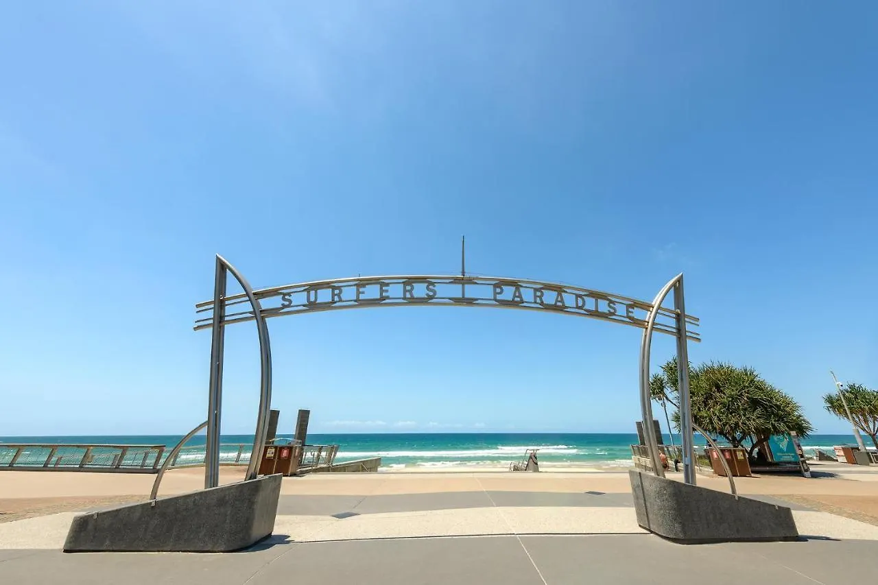 Meriton Suites Surfers Paradise Gold Coast Aparthotel