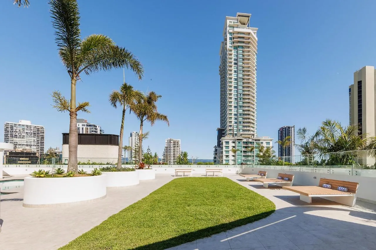 Meriton Suites Surfers Paradise Gold Coast 5*,