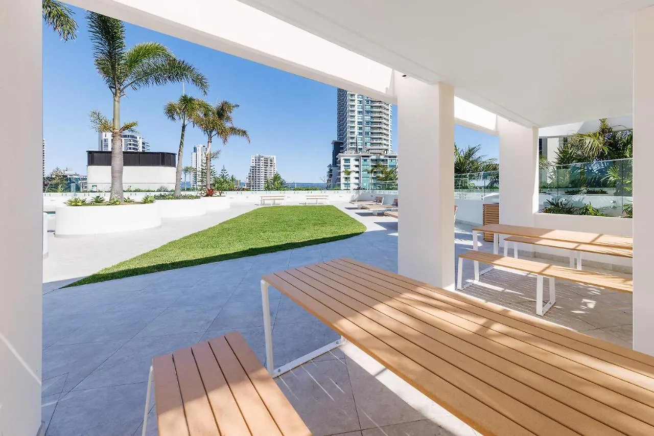 Meriton Suites Surfers Paradise Gold Coast Aparthotel